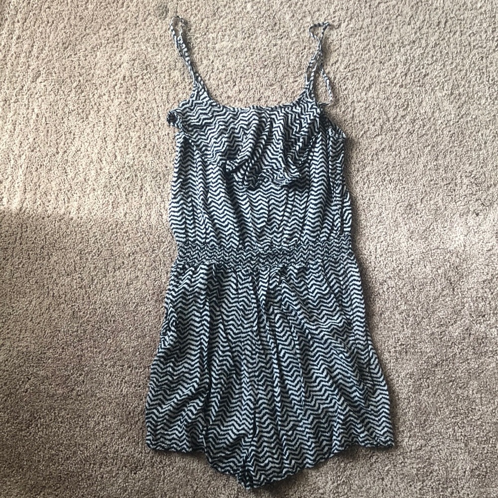 Black and grey zig zag print romper